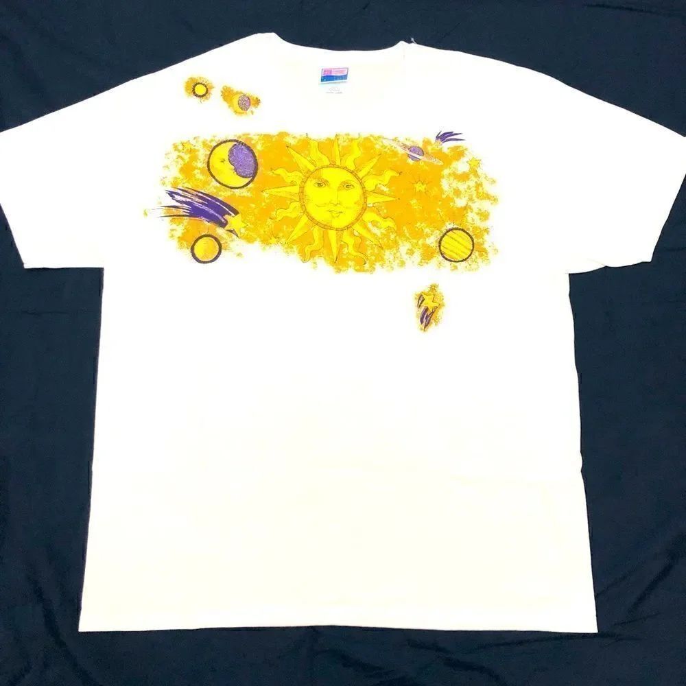 Sun stars crew neck graphic womens shirt